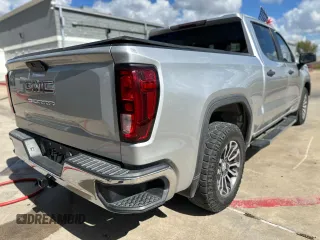 2021 GMC Sierra 1500 with VIN 3GTP8AEF4MG110674, listed as a Copart auction lot 81534724 with 57,979 mi miles and Clean Title. Bid and sale history available at DreamBid. Image 4.