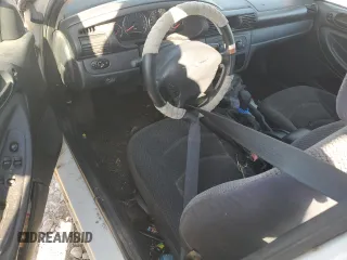 2005 Chrysler Sebring with VIN 1C3EL46X65N692059, listed as a Copart auction lot 82400684 with Not provided miles and Salvage title. Bid and sale history available at DreamBid. Image 8.