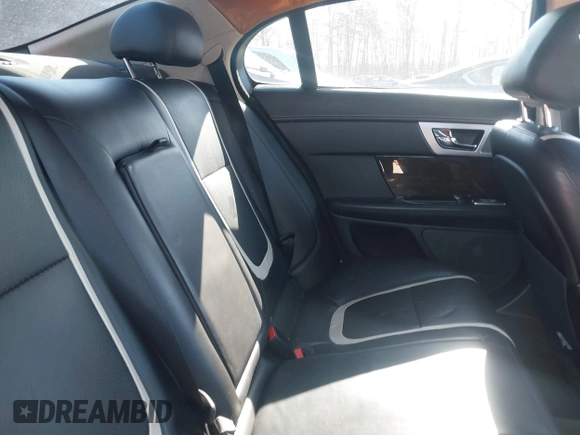 2012 Jaguar XF Portfolio with VIN SAJWA0HB5CLS40694, listed as a IAAI auction lot 41820189 with 1 mi miles. Bid and sale history available at carsss.com. Image 8.
