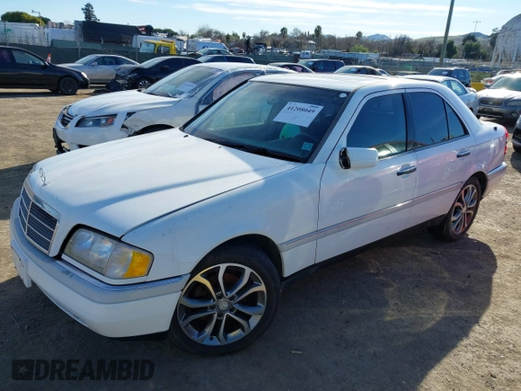 1997 Mercedes-Benz C 230/260/280/320 z VIN WDBHA28E5VF607705, wystawiony jako IAAI lot #41208049 z przebiegiem Nie podano mil oraz . Historia ofert i sprzedaży dostępna na DreamBid. Obrazek 2.