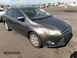 2012 Ford Focus SE с VIN 1FAHP3F23CL185484, выставлен на аукционе IAAI как лот 36893810 с пробегом Не указан миль и . История ставок и продаж доступна на DreamBid. Изображение 1.