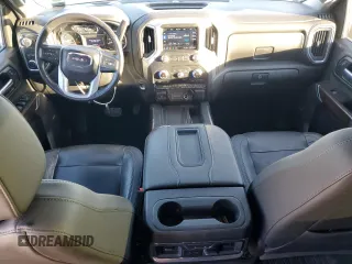 2020 GMC Sierra 2500HD SLT z VIN 1GT49NE73LF274319, wystawiony jako Copart lot #75348024 z przebiegiem 86 908 mil mil oraz Nie do naprawy • Non repairable. Historia ofert i sprzedaży dostępna na DreamBid. Obrazek 8.
