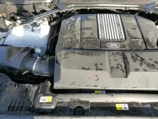 2018 Land Rover Range Rover Sport with VIN SALWR2RE8JA187048, listed as a Copart auction lot 85093965 with 74,192 mi miles and Non repairable. Bid and sale history available at DreamBid. Image 14.