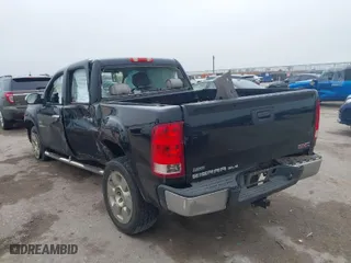 2011 GMC Sierra 1500 SLE with VIN 3GTP1VE05BG399018, listed as a IAAI auction lot 41513516 with 181,834 mi miles. Bid and sale history available at carsss.com. Image 3.
