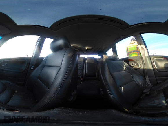 2002 Volvo V40 z VIN YV1VW29512F803232, wystawiony jako IAAI lot #41117493 z przebiegiem 195 964 mil mil oraz . Historia ofert i sprzedaży dostępna na DreamBid. Obrazek 20.