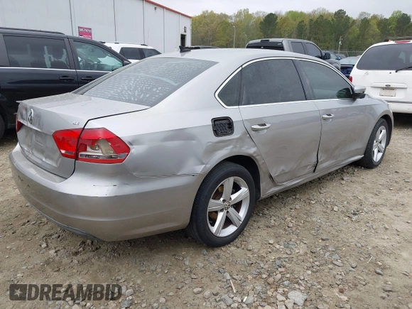 2013 Volkswagen Passat SE w/Sunroof & Nav with VIN 1VWBP7A30DC112563, listed as a IAAI auction lot 41917390 with 222,008 mi miles. Bid and sale history available at carsss.com. Image 4.