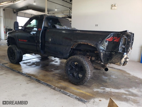 2000 Chevrolet Silverado 1500 LS with VIN 1GCEK14TXYE160749, listed as a Copart auction lot 48418275 with 221,098 mi miles and Salvage Title. Bid and sale history available at carsss.com. Image 2.