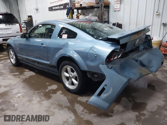 2007 Ford Mustang Deluxe with VIN 1ZVFT80N175343082, listed as a IAAI auction lot 41882099 with 16,629 mi miles and . Bid and sale history available at DreamBid. Image 3.