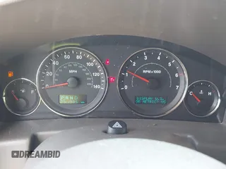 2006 Jeep Commander Limited с VIN 1J8HH58NX6C179429, выставлен на аукционе IAAI как лот 42410804 с пробегом 251 985 миль миль и . История ставок и продаж доступна на DreamBid. Изображение 7.
