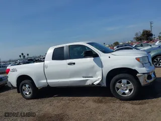 2007 Toyota Tundra SR5 with VIN 5TBBV54167S457566, listed as a IAAI auction lot 41598520 with 245,474 mi miles. Bid and sale history available at carsss.com. Image 13.