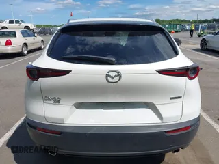 2025 Mazda CX-30 S Preferred z VIN 3MVDMBCM6SM781993, wystawiony jako IAAI lot #42275528 z przebiegiem 5 604 mil mil oraz . Historia ofert i sprzedaży dostępna na DreamBid. Obrazek 16.
