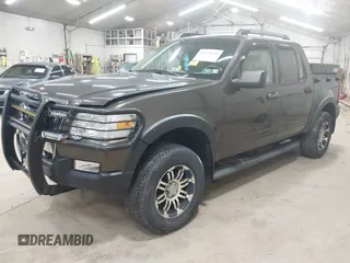 2008 Ford Explorer Sport Trac XLT z VIN 1FMEU51E48UB07991, wystawiony jako IAAI lot #42131000 z przebiegiem Nie podano mil oraz . Historia ofert i sprzedaży dostępna na DreamBid. Obrazek 2.