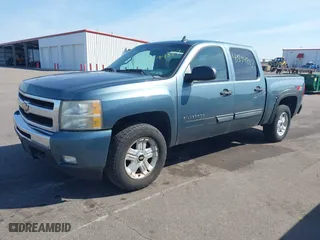 2011 Chevrolet Silverado 1500 LT with VIN 3GCPKSE39BG139243, listed as a IAAI auction lot 41894887 with 245,958 mi miles. Bid and sale history available at carsss.com. Image 17.