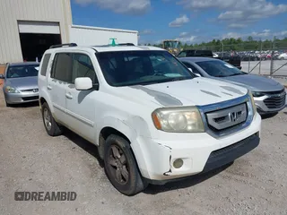 2011 Honda Pilot EX-L with VIN 5FNYF4H56BB037809, listed as a IAAI auction lot 42143553 with 230,873 mi miles. Bid and sale history available at carsss.com. Image 1.