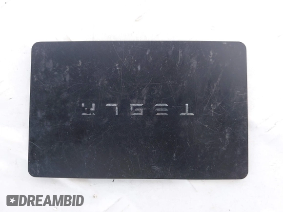 2022 Tesla Model Y Performance with VIN 7SAYGDEF0NF406262, listed as a IAAI auction lot 41132514 with 27,171 mi miles. Bid and sale history available at carsss.com. Image 11.