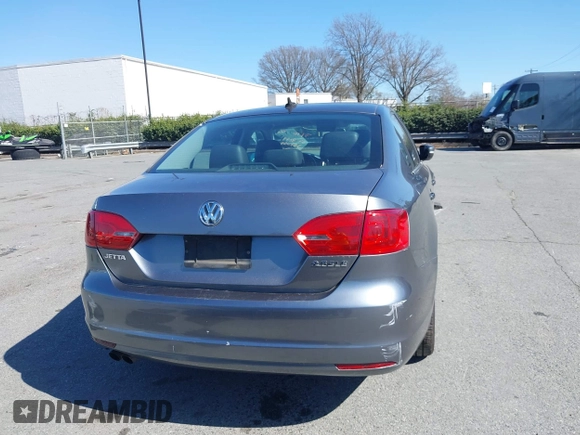 2011 Volkswagen Jetta SEL с VIN 3VWLZ7AJ2BM078649, выставлен на аукционе IAAI как лот 41778648 с пробегом 173 367 миль миль и . История ставок и продаж доступна на DreamBid. Изображение 16.