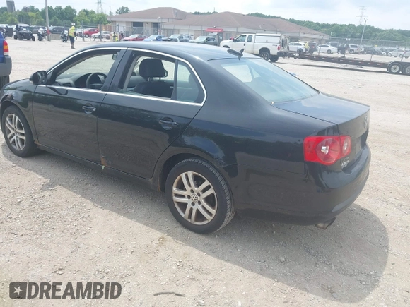 2006 Volkswagen Jetta 2.5L с VIN 3VWSF81K46M786118, выставлен на аукционе IAAI как лот 42700528 с пробегом 213 569 миль миль и . История ставок и продаж доступна на DreamBid. Изображение 3.