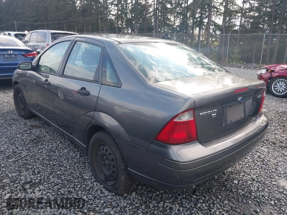 2006 Ford Focus S z VIN 1FAFP34NX6W179320, wystawiony jako IAAI lot #41937794 z przebiegiem 211 961 mil mil oraz . Historia ofert i sprzedaży dostępna na DreamBid. Obrazek 3.