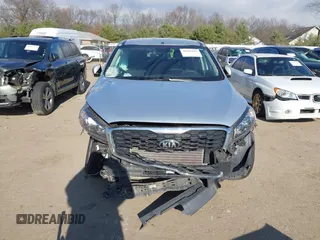 2020 Kia Sorento LX with VIN 5XYPG4A31LG638850, listed as a IAAI auction lot 40982683 with 143,149 mi miles. Bid and sale history available at carsss.com. Image 13.