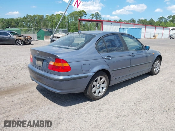 2004 BMW 3 Series 325xi with VIN WBAEU33414PM61213, listed as a IAAI auction lot 42201782 with 138,327 mi miles and . Bid and sale history available at carsss.com. Image 4.