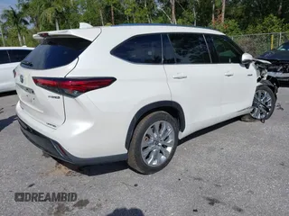 2021 Toyota Highlander Hybrid Limited with VIN 5TDYARAH2MS009326, listed as a IAAI auction lot 41674315 with 76,104 mi miles and . Bid and sale history available at DreamBid. Image 4.