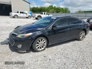 2013 Toyota Avalon XLE z VIN 4T1BK1EB0DU038907, wystawiony jako Copart lot #55498125 z przebiegiem 126 142 mil mil oraz Szkoda całkowita • Salvage title. Historia ofert i sprzedaży dostępna na DreamBid. Obrazek 1.