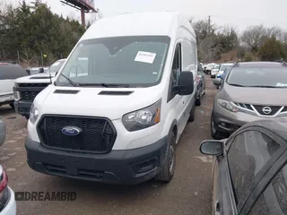 2022 Ford Transit Cargo z VIN 1FTBR1X84NKA82407, wystawiony jako IAAI lot #41503201 z przebiegiem 53 194 mil mil oraz . Historia ofert i sprzedaży dostępna na DreamBid. Obrazek 18.