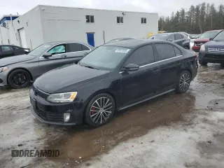 2012 Volkswagen Jetta z VIN 3VW587AJ1CM022103, wystawiony jako Copart lot #47677245 z przebiegiem 209 405 mil mil oraz Czysty tytuł • Clean title. Historia ofert i sprzedaży dostępna na DreamBid. Obrazek 1.