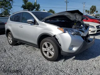 2013 Toyota RAV4 XLE with VIN 2T3WFREV7DW006249, listed as a Copart auction lot 53854985 with 31,587 mi miles and Salvage Title. Bid and sale history available at carsss.com. Image 4.