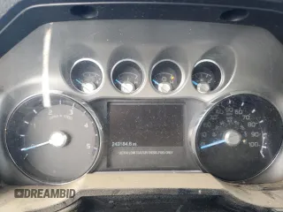 2012 Ford F-250 XL z VIN 1FT7W2BT4CEA51296, wystawiony jako Copart lot #55537375 z przebiegiem 243 184 mil mil oraz Czysty tytuł • Clean title. Historia ofert i sprzedaży dostępna na DreamBid. Obrazek 9.