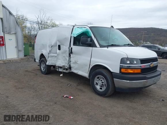 2018 Chevrolet Express Cargo with VIN 1GCWGAFPXJ1290498, listed as a IAAI auction lot 42047738 with 61,466 mi miles and . Bid and sale history available at DreamBid. Image 1.