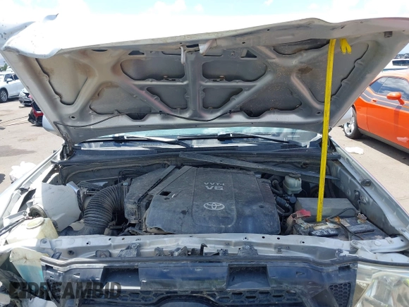 2011 Toyota Tacoma PreRunner with VIN 3TMJU4GN4BM125584, listed as a IAAI auction lot 42781618 with 236,985 mi miles and . Bid and sale history available at DreamBid. Image 10.