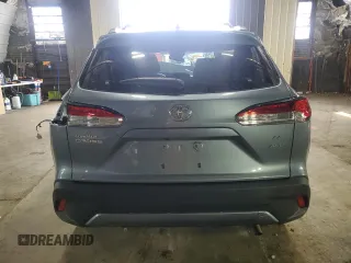 2023 Toyota Corolla Cross LE z VIN 7MUCAABG3PV046333, wystawiony jako Copart lot #52866215 z przebiegiem Nie podano mil oraz Szkoda całkowita • Salvage title. Historia ofert i sprzedaży dostępna na DreamBid. Obrazek 6.