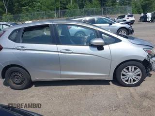 2016 Honda Fit LX z VIN JHMGK5H57GX013219, wystawiony jako IAAI lot #42445275 z przebiegiem 67 686 mil mil oraz . Historia ofert i sprzedaży dostępna na DreamBid. Obrazek 14.