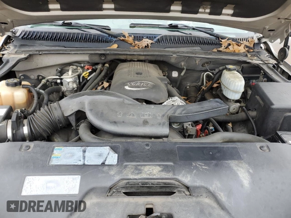 2004 Chevrolet Suburban Z71 with VIN 3GNFK16ZX4G126102, listed as a Copart auction lot 41761465 with 0 mi miles and Salvage Title. Bid and sale history available at carsss.com. Image 12.