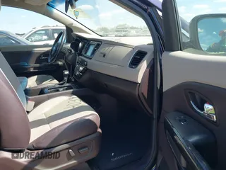 2018 Kia Sedona SX-L with VIN KNDME5C13J6376291, listed as a IAAI auction lot 40391638 with 109,077 mi miles and . Bid and sale history available at carsss.com. Image 5.