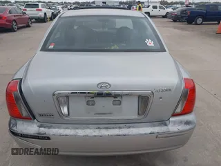 2005 Hyundai XG350 with VIN KMHFU45E65A414567, listed as a IAAI auction lot 41613364 with 264,839 mi miles. Bid and sale history available at carsss.com. Image 16.