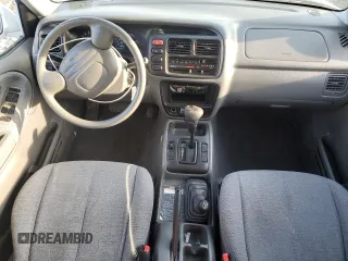 2000 Suzuki Grand Vitara JLX z VIN JS3TD62V4Y4121259, wystawiony jako Copart lot #43538045 z przebiegiem 127 915 mil mil oraz Szkoda całkowita • Salvage title. Historia ofert i sprzedaży dostępna na DreamBid. Obrazek 8.