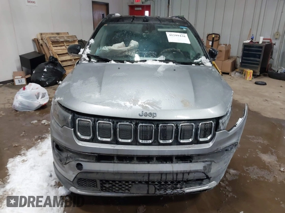 2022 Jeep Compass (RED) Edition with VIN 3C4NJDCB4NT113872, listed as a IAAI auction lot 41599438 with 68,364 mi miles. Bid and sale history available at carsss.com. Image 12.