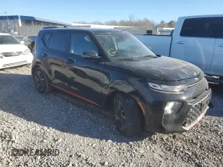 2021 Kia Soul GT-Line with VIN KNDJ63AU8M7781773, listed as a Copart auction lot 83340514 with 61,299 mi miles and Salvage Title. Bid and sale history available at DreamBid. Image 4.