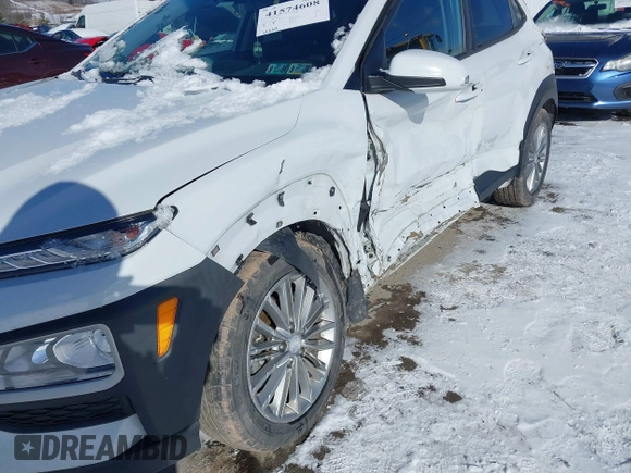 2020 Hyundai Kona SEL Plus with VIN KM8K62AA8LU426019, listed as a IAAI auction lot 41574608 with 61,264 mi miles. Bid and sale history available at carsss.com. Image 6.