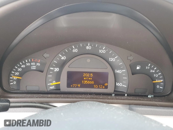 2001 Mercedes-Benz C 230/260/280/320 z VIN WDBRF61JX1F055147, wystawiony jako Copart lot #56381645 z przebiegiem 135 866 mil mil oraz Szkoda całkowita • Salvage title. Historia ofert i sprzedaży dostępna na DreamBid. Obrazek 9.