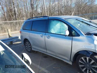 2019 Toyota Sienna LE with VIN 5TDJZ3DC4KS221245, listed as a IAAI auction lot 41455754 with 81,290 mi miles. Bid and sale history available at carsss.com. Image 13.