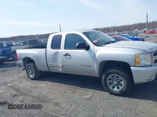 2010 Chevrolet Silverado 1500 LT with VIN 1GCSCSEA2AZ185145, listed as a IAAI auction lot 41790990 with 286,415 mi miles and . Bid and sale history available at DreamBid. Image 13.