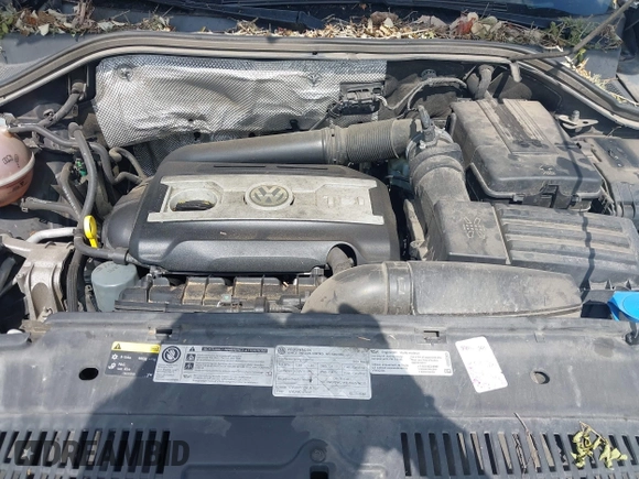 2016 Volkswagen Tiguan R-Line with VIN WVGAV7AX4GW602817, listed as a IAAI auction lot 42460344 with 124,612 mi miles and . Bid and sale history available at DreamBid. Image 10.