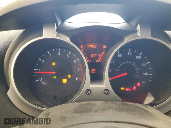 2013 Nissan Juke S z VIN JN8AF5MR2DT211931, wystawiony jako Copart lot #53364715 z przebiegiem Nie podano mil oraz Szkoda całkowita • Salvage title. Historia ofert i sprzedaży dostępna na DreamBid. Obrazek 9.