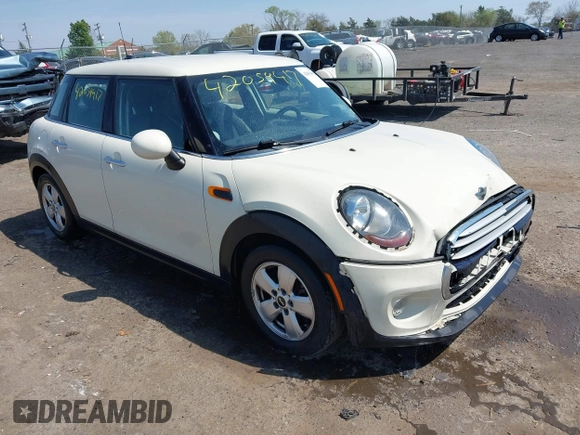 2015 MINI Hardtop 4 Door with VIN WMWXS5C53FT832742, listed as a IAAI auction lot 42059417 with 114,671 mi miles and . Bid and sale history available at DreamBid. Image 1.