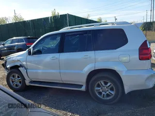 2003 Lexus GX 470 with VIN JTJBT20X130019750, listed as a IAAI auction lot 42045337 with 222,485 mi miles. Bid and sale history available at carsss.com. Image 14.