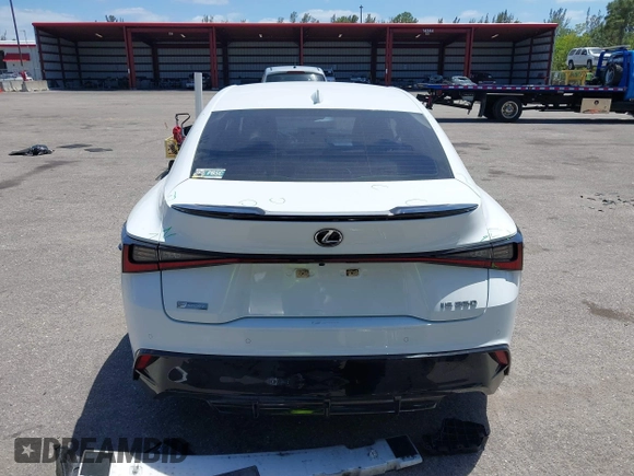 2021 Lexus IS 350 F Sport z VIN JTHGZ1B20M5043799, wystawiony jako IAAI lot #42155263 z przebiegiem 71 587 mil mil oraz . Historia ofert i sprzedaży dostępna na DreamBid. Obrazek 16.