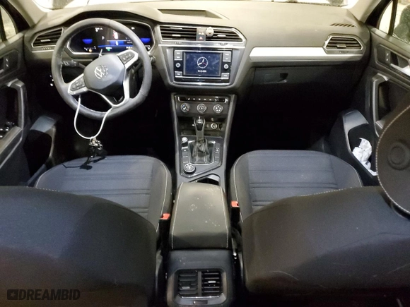 2024 Volkswagen Tiguan S with VIN 3VVFB7AX3RM047267, listed as a Copart auction lot 46821515 with 28,858 mi miles and Salvage Title. Bid and sale history available at carsss.com. Image 8.